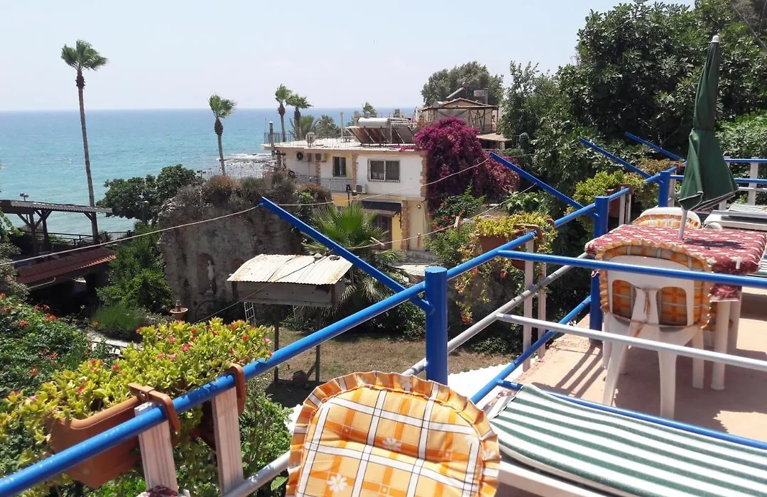 Antonios Motel-1